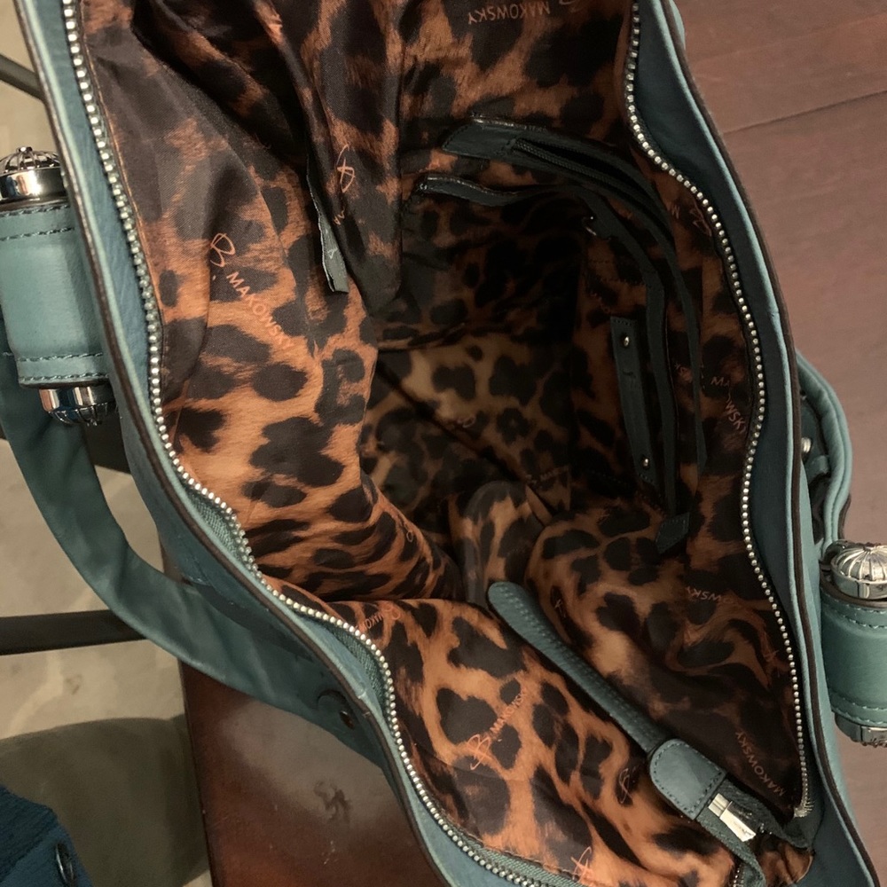 Teal B. Makowsky bucket bag purse - Picture 4 of 6